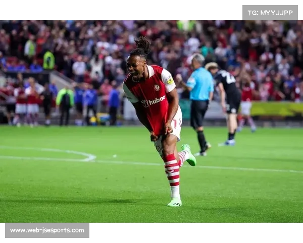 曼城3-0完胜富勒姆，塞梅尼奥传射建功助球队紧追阿森纳